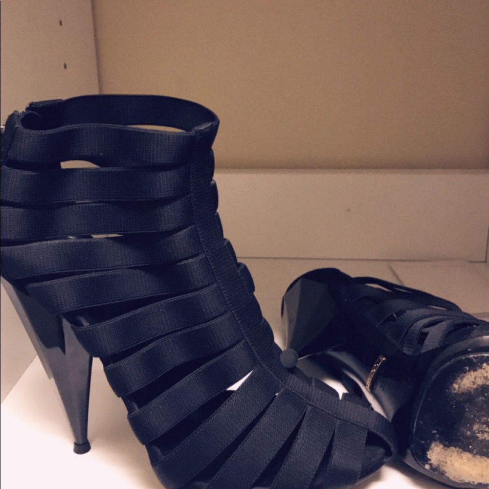 Gucci size 8 - Picture 3 of 3